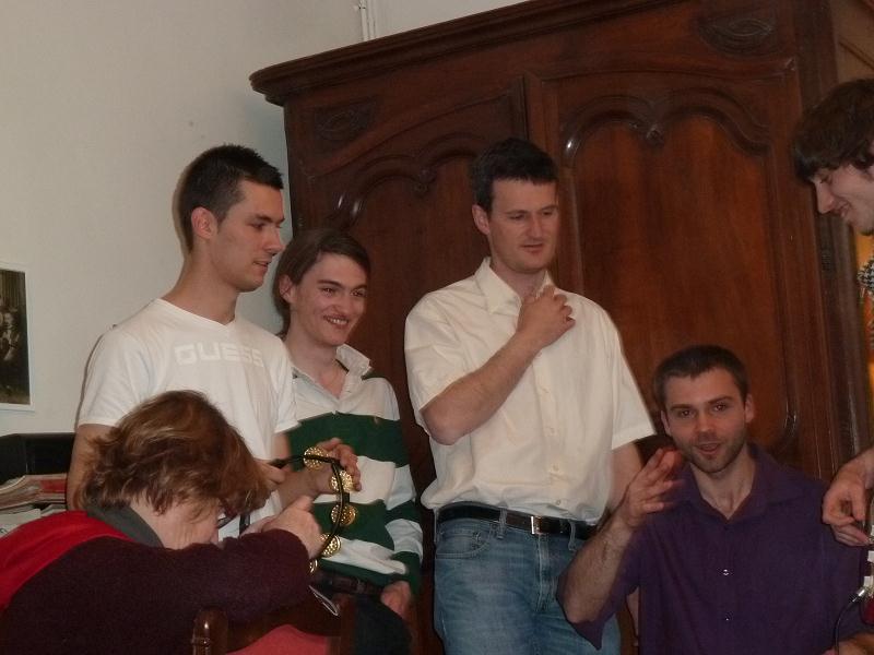2012-04-09-hl17.jpg